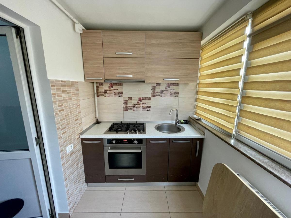 Garsoniera Moderna Parcare Internet Apartment Pitesti Exterior photo